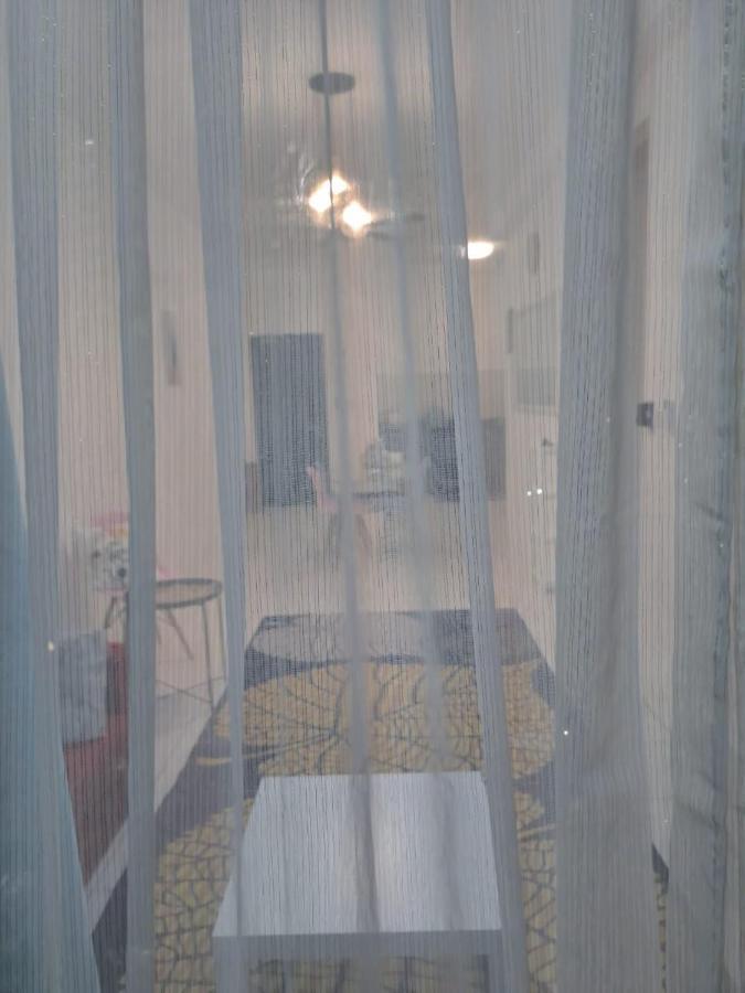 Impiana Homestay Near Putrajaya, Cyberjaya, Musliem Only,Wifi,Netflix Kampung Dengkil Exterior foto