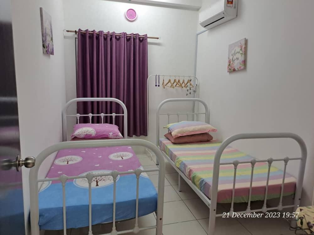 Impiana Homestay Near Putrajaya, Cyberjaya, Musliem Only,Wifi,Netflix Kampung Dengkil Exterior foto